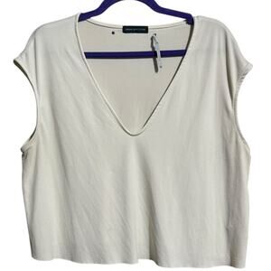 Urban Outfitters V-neck slleveless boxy fit cropped blouse - women's XL